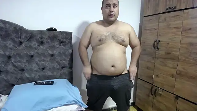 Snapshot of santi_hothot chatting on November 12, 2025, 7:07 pm santi hothot online show from November 12, 2025, 7:07 pm