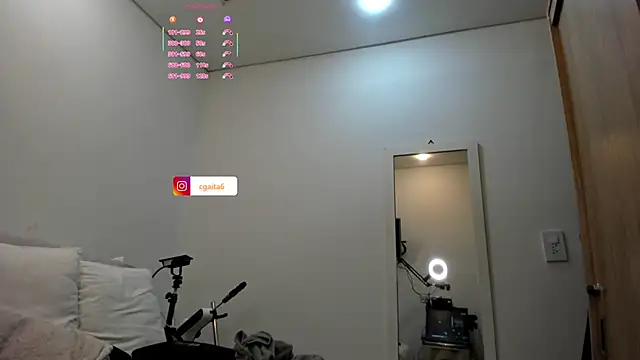 carolgaita online show from November 10, 2025, 11:04 am