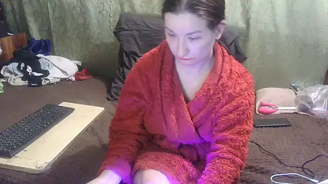 Snapshot of IngaQAce chatting on February 15, 2026, 8:13 am IngaQAce online show from February 15, 2026, 8:13 am