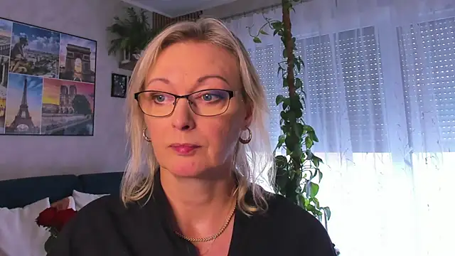 vanessa chat online show from September 23, 2025, 1:40 pm