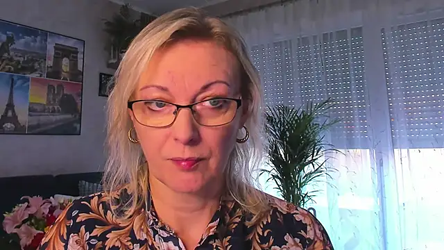 vanessa chat online show from November 5, 2025, 2:20 pm