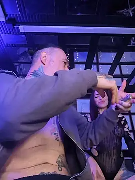 DarkDea online show from April 3, 2026, 9:38 am