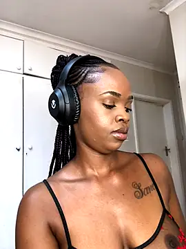 Snapshot of LuciousLips96 chatting on September 21, 2025, 9:58 am LuciousLips96 online show from September 21, 2025, 9:58 am