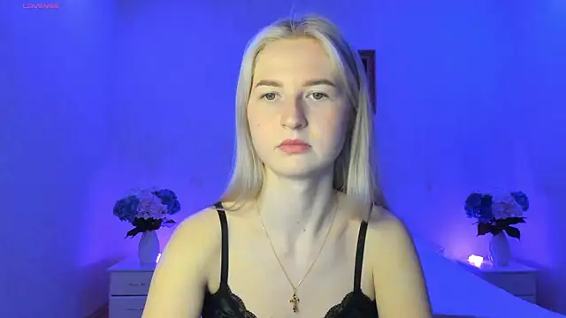 AnnaCarrera online show from March 14, 2025, 9:32 pm