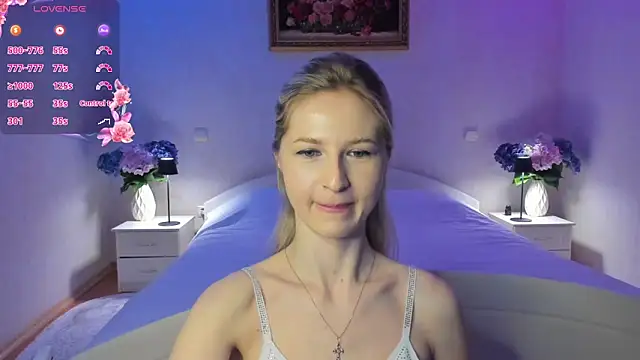 AnnaCarrera online show from April 10, 2026, 9:33 pm