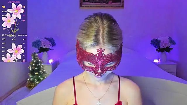 AnnaCarrera online show from December 19, 2025, 8:33 pm