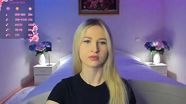 AnnaCarrera online show from April 13, 2026, 7:40 pm