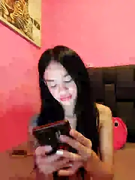 Snapshot of secretgreisy_ chatting on December 18, 2024, 10:40 am secretgreisy online show from December 18, 2024, 10:40 am