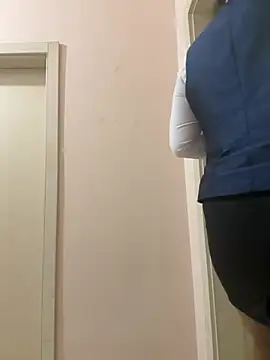 AlexandraGiogio online show from April 17, 2026, 2:36 am