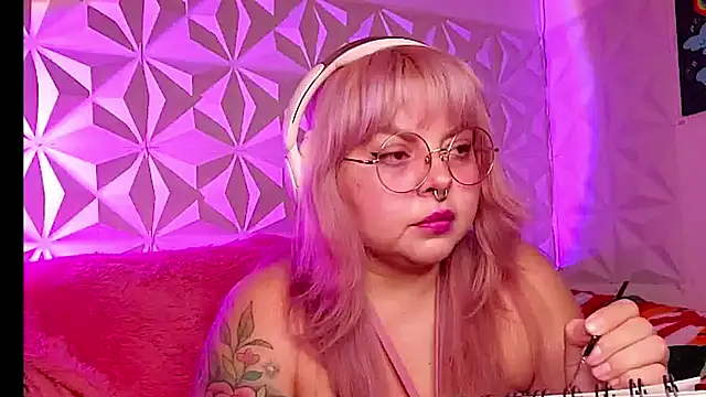 Satyn doll online show from January 18, 2026, 9:51 pm