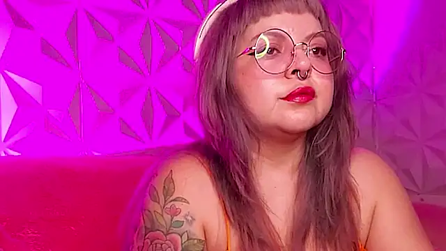 Satyn doll online show from October 31, 2025, 11:33 pm