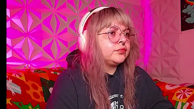 Satyn doll online show from December 21, 2025, 10:32 pm