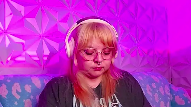 Satyn doll online show from October 2, 2025, 2:26 am