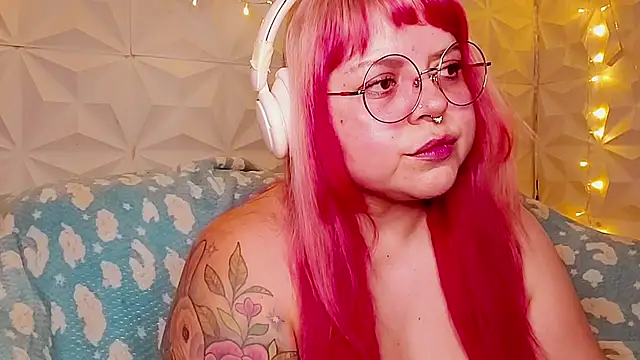 Snapshot of Satyn_doll chatting on June 21, 2026, 12:05 am Satyn doll online show from June 21, 2026, 12:05 am