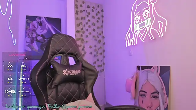 cute catlyn online show from February 5, 2025, 2:05 pm