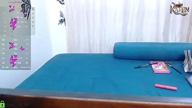 karen sofia  online show from October 9, 2025, 8:09 pm