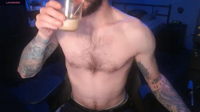 SexxxyLouis online show from October 16, 2025, 7:33 pm