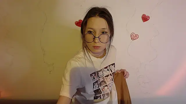  Hanna Moon  online show from February 16, 2026, 10:25 am