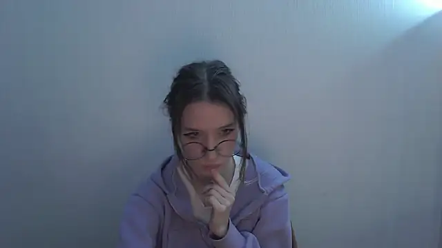  Hanna Moon  online show from December 18, 2025, 9:14 am