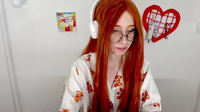  Hanna Moon  online show from July 6, 2026, 1:07 pm