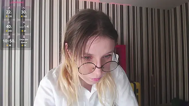  Hanna Moon  online show from December 11, 2024, 7:42 am