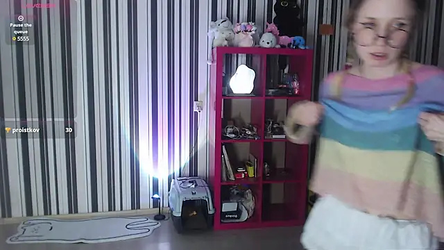  Hanna Moon  online show from January 9, 2025, 1:02 pm