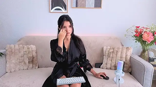 ErikaSoft online show from May 30, 2026, 2:01 pm