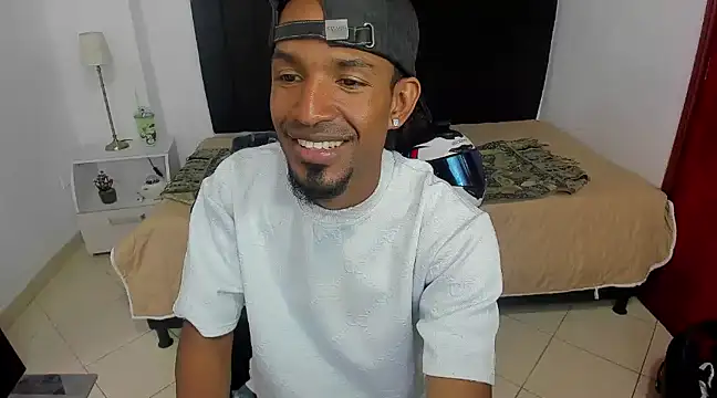 anhtony wayans online show from January 8, 2025, 11:30 pm