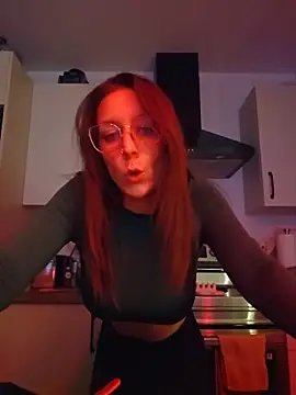 LilyOrion online show from May 15, 2026, 11:03 pm