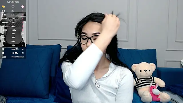 kwana colada online show from February 10, 2025, 4:58 pm