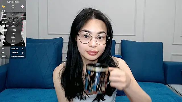 kwana colada online show from March 3, 2025, 11:11 am