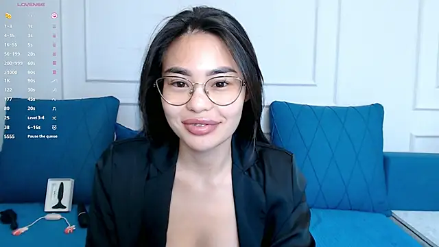 kwana colada online show from April 3, 2026, 11:27 am