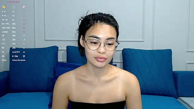 kwana colada online show from October 12, 2025, 4:52 pm