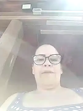 Snapshot of AyantiPonz79 chatting on October 23, 2025, 3:43 pm AyantiPonz79 online show from October 23, 2025, 3:43 pm