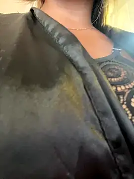 Snapshot of milly_cruz chatting on January 5, 2026, 7:17 pm milly cruz online show from January 5, 2026, 7:17 pm