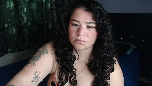 Snapshot of ANGELIQUE_KLANE chatting on May 27, 2026, 2:02 pm ANGELIQUE KLANE online show from May 27, 2026, 2:02 pm