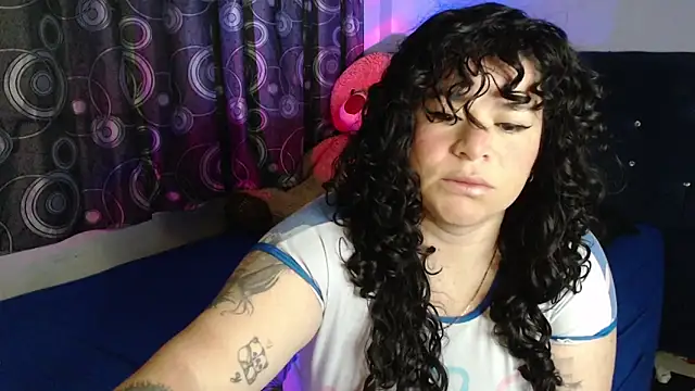 ANGELIQUE KLANE online show from April 8, 2026, 4:52 pm