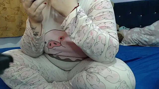 ANGELIQUE KLANE online show from January 18, 2026, 9:29 pm