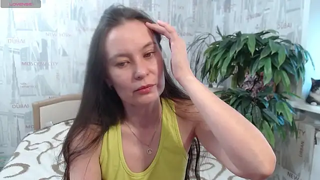 GinaQSoul online show from April 3, 2026, 3:24 am