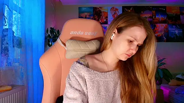 GoodWitch  online show from January 19, 2026, 9:57 am