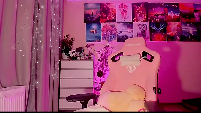 GoodWitch  online show from March 7, 2025, 5:49 pm