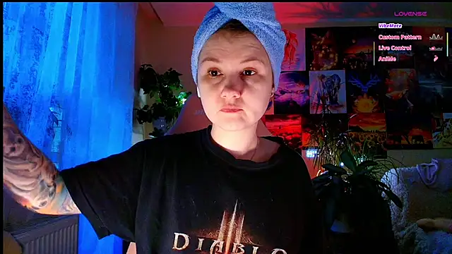 Snapshot of GoodWitch_ chatting on May 30, 2026, 5:36 am GoodWitch online show from May 30, 2026, 5:36 am
