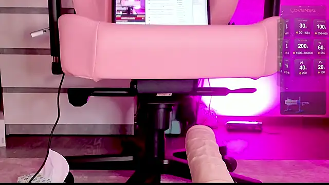 GoodWitch  online show from March 13, 2025, 1:29 pm