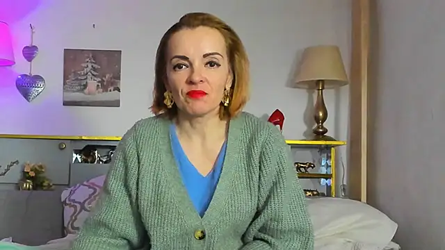 KateConner online show from February 25, 2025, 6:33 pm