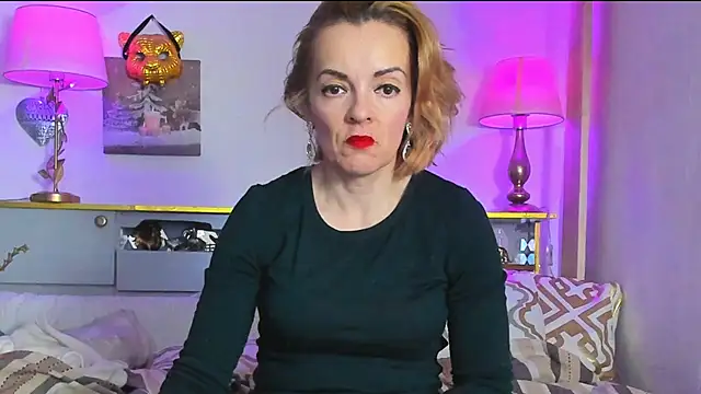 KateConner online show from March 22, 2025, 5:52 pm