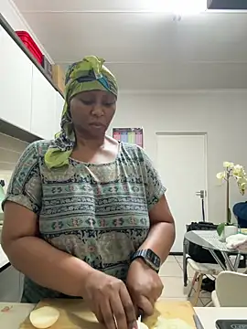 Bootyliciouse21X online show from February 3, 2026, 10:04 pm