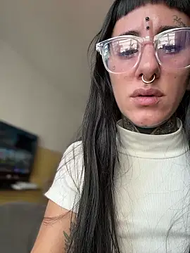 samisamsx online show from October 18, 2025, 4:20 pm