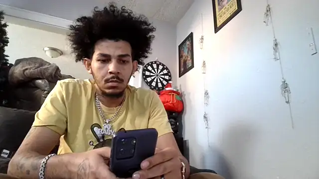 bigdickjojo69 online show from February 11, 2026, 10:31 pm