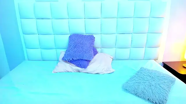 teresasroom  online show from March 15, 2026, 12:34 pm