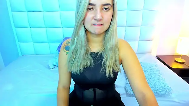 teresasroom  online show from September 11, 2025, 2:28 pm